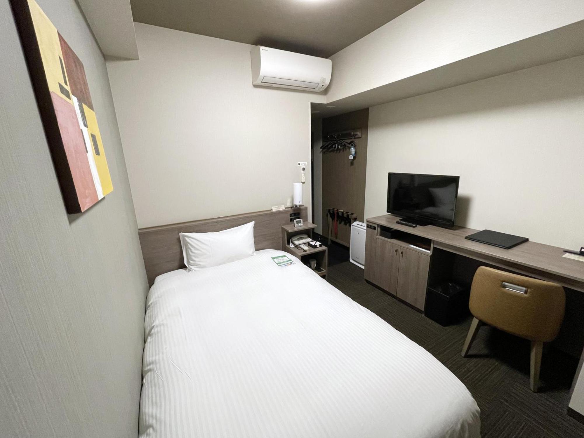 Hotel Route-Inn Osaka Takaishi -Hagoromo Ekimae- Екстериор снимка