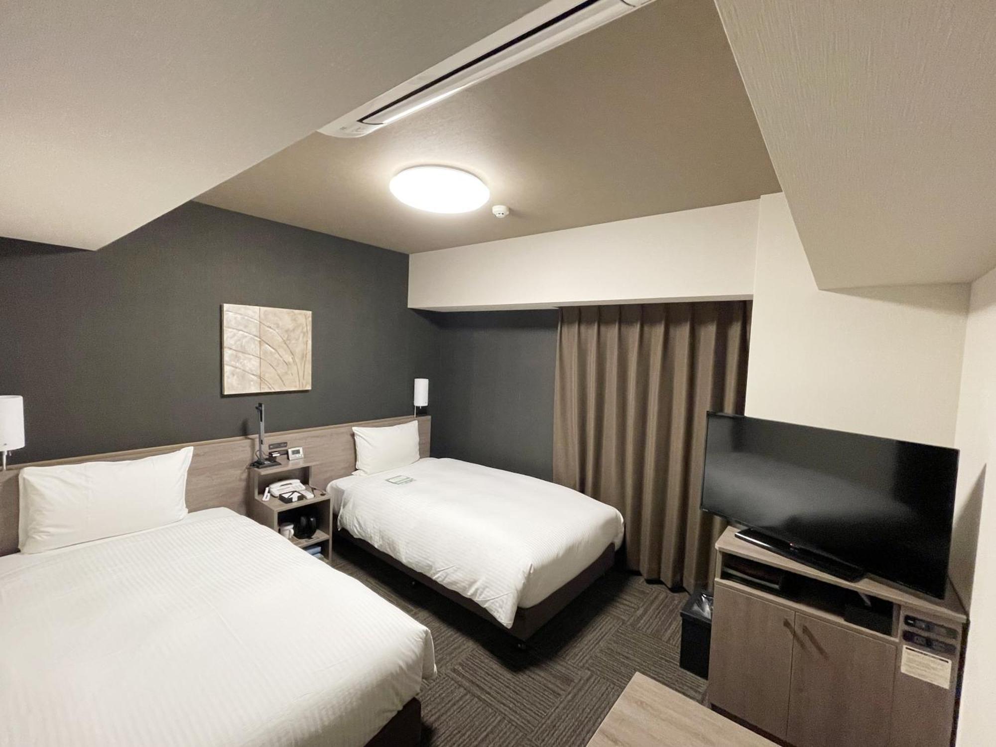 Hotel Route-Inn Osaka Takaishi -Hagoromo Ekimae- Екстериор снимка